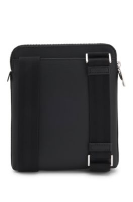 Sac format enveloppe en cuir avec logo gaufr&eacute;, Noir