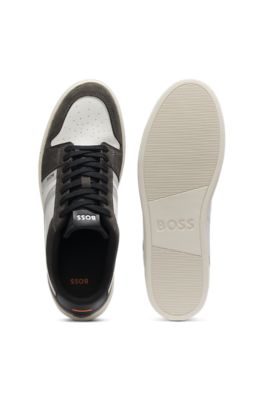Deportivas con cordones, Gris oscuro