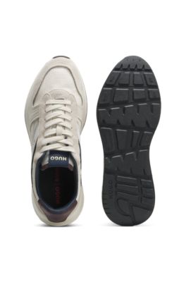 Deportivas de inspiraci&oacute;n retro, Blanco