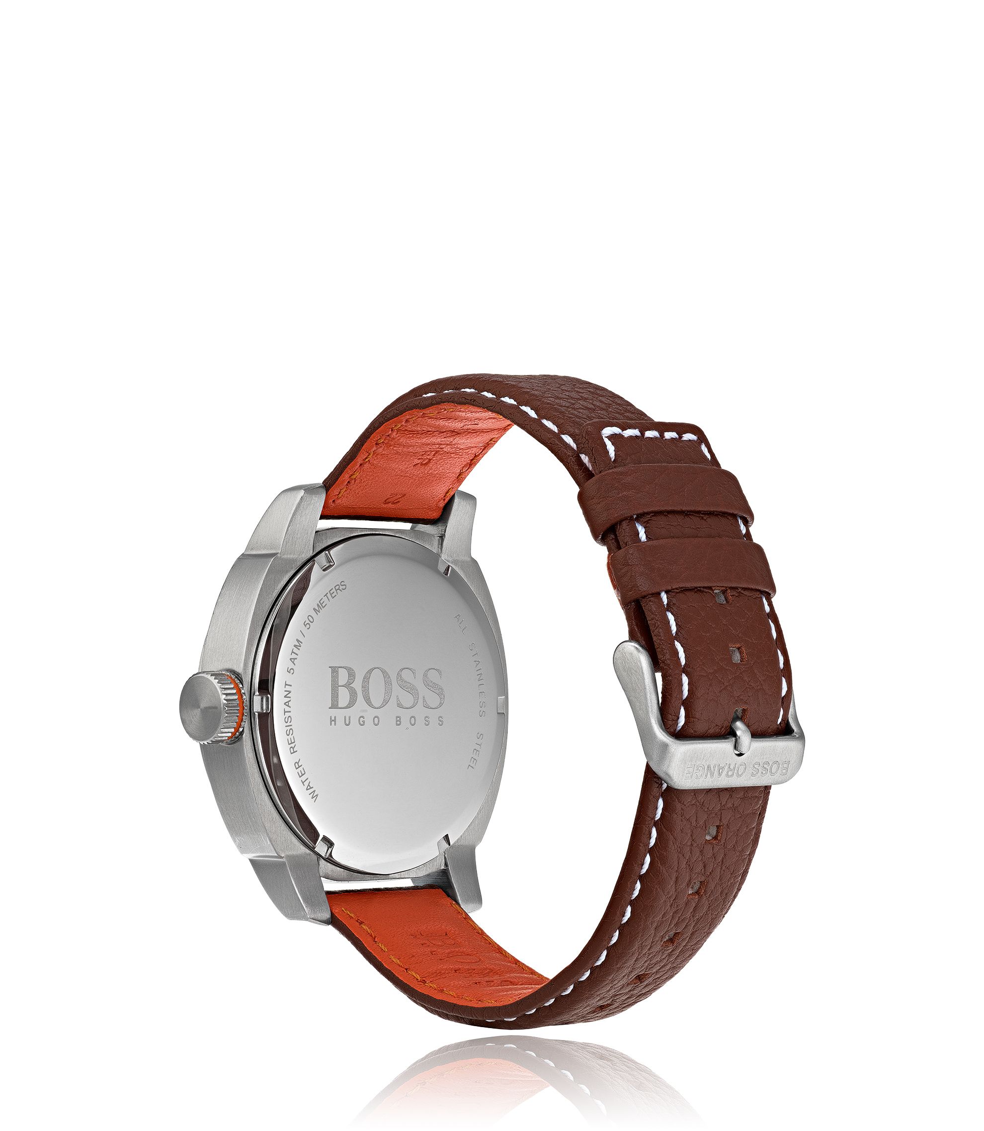 hbna58066585_999_41?wid=1980&