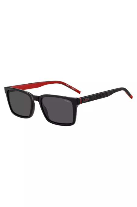 Black sunglasses with patterned temples
