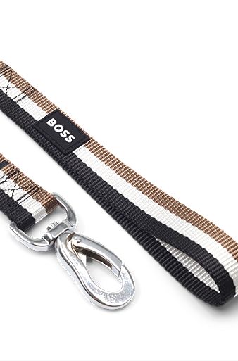 Dog leash with silicone logo patch, White