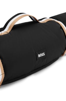 Portable dog mat with sherpa-mat lining, Black