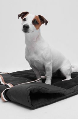 Portable dog mat with sherpa-mat lining, Black