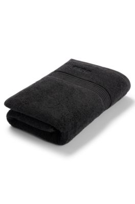 Tonal-logo black bath towel in Aegean cotton, Black