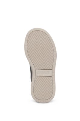 Deportivas para ni&ntilde;os en mezcla de materiales con apliques de piel de napa, Negro