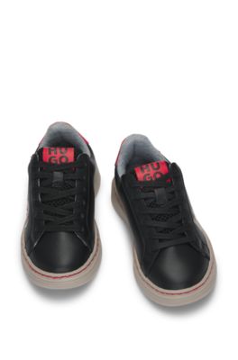 Deportivas para ni&ntilde;os en mezcla de materiales con apliques de piel de napa, Negro
