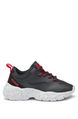 Deportivas para ni&ntilde;os en tejido antidesgarros y nobuk sint&eacute;tico, Negro