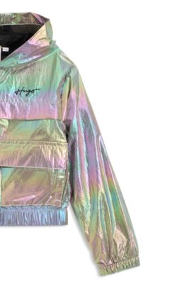 Chaqueta cortavientos iridiscente para ni&ntilde;os con capucha y logo estampado, Plata