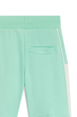 Shorts para ni&ntilde;os en forro polar de algod&oacute;n con logo, Verde