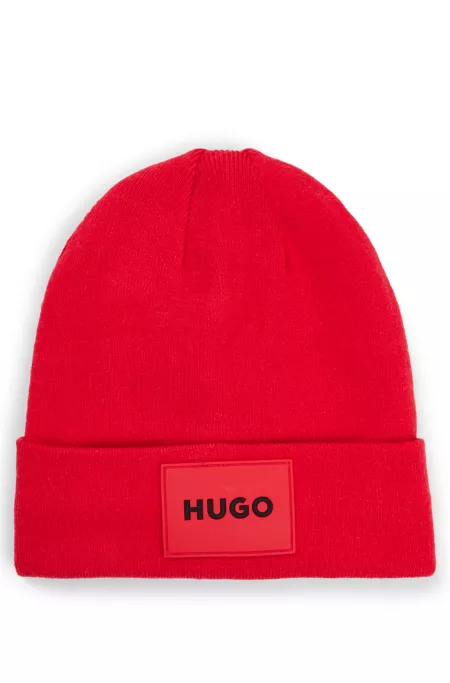Kids' beanie hat with red rubber logo label
