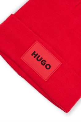 Kids' beanie hat with red rubber logo label, Red