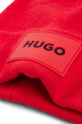 Kids' beanie hat with red rubber logo label, Red