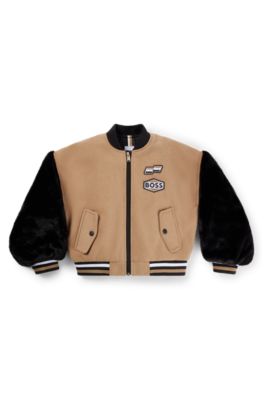 Cazadora bomber para ni&ntilde;os con parches de la marca, Marr&oacute;n