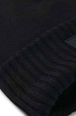 Kids' beanie hat with silicone logo label, Black