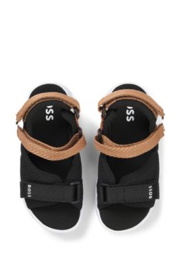 Sandalias para ni&ntilde;os con tiras con cierre por contacto con detalles de la marca, Negro