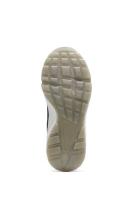 Deportivas para ni&ntilde;os con detalles piel sint&eacute;tica y logo, Negro