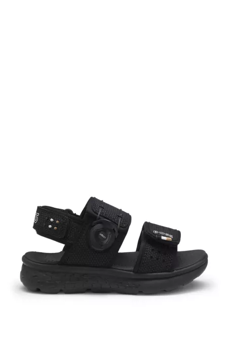 Kids' sandals in faux leather and mesh