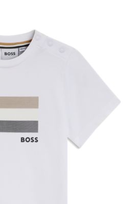 Conjunto de camiseta y shorts para ni&ntilde;os con detalles de rayas de la marca, Azul oscuro