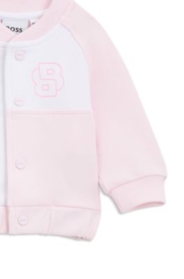 Conjunto de ch&aacute;ndal y camiseta para beb&eacute;s en caja de regalo, Rosa claro