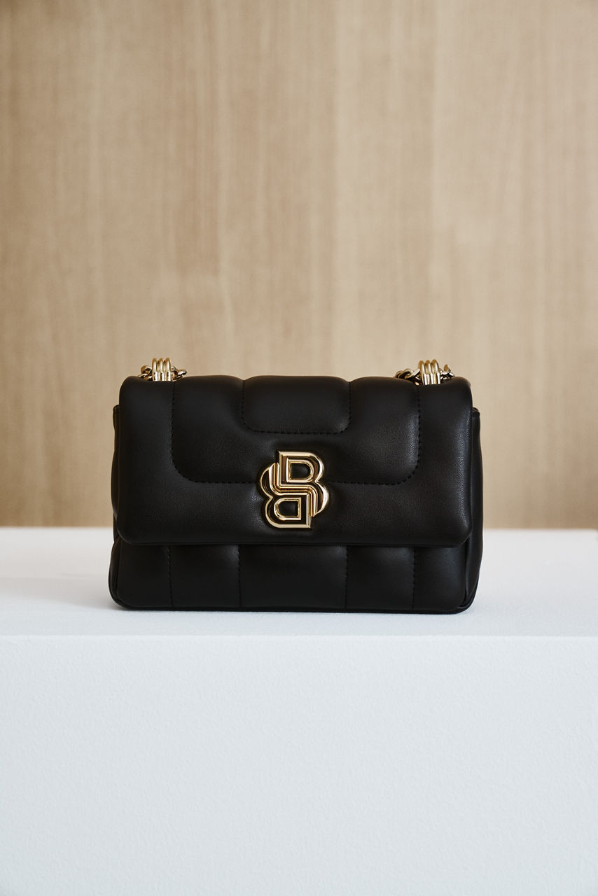 Mid-priced gifts for her