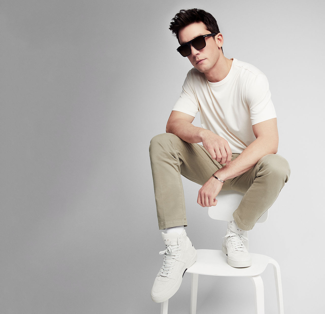 Shop the white sneakers look