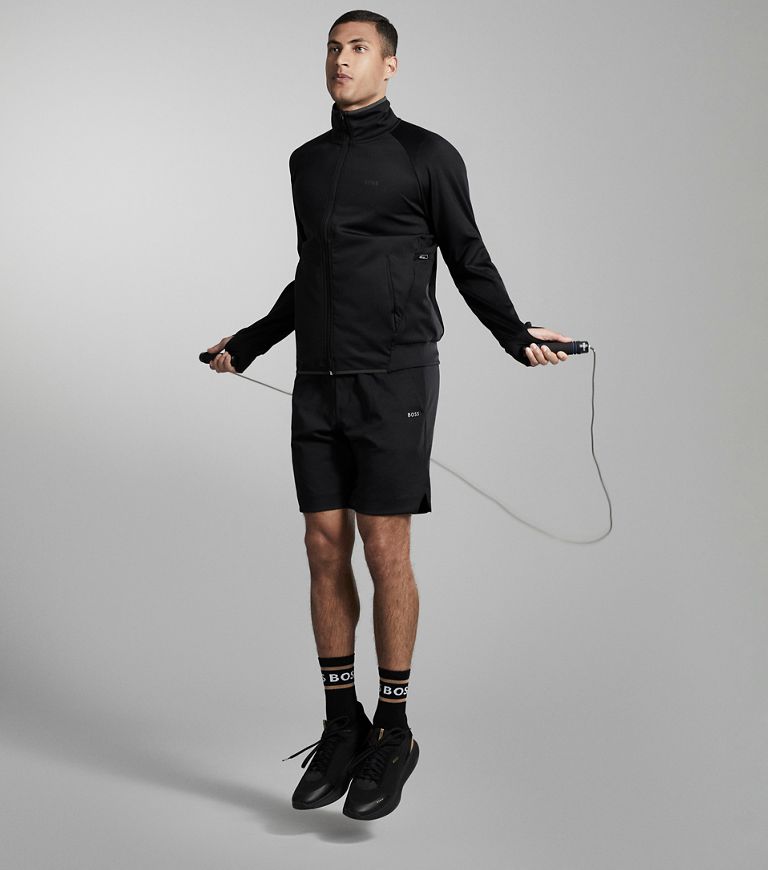 https://images.hugoboss.com/is/image/hugobosscsprod/230913_HBME_110_WI23_BOSS_Gymwear_Banner_750x850_Mobile?%24large%24&align=0,-1&fit=crop,1&ts=1694615921981&qlt=80&wid=768&hei=870