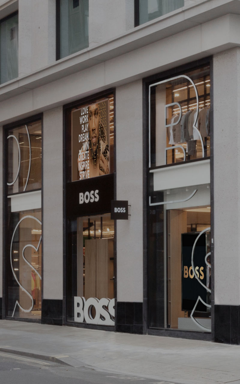 Ein HUGO BOSS Store von innen