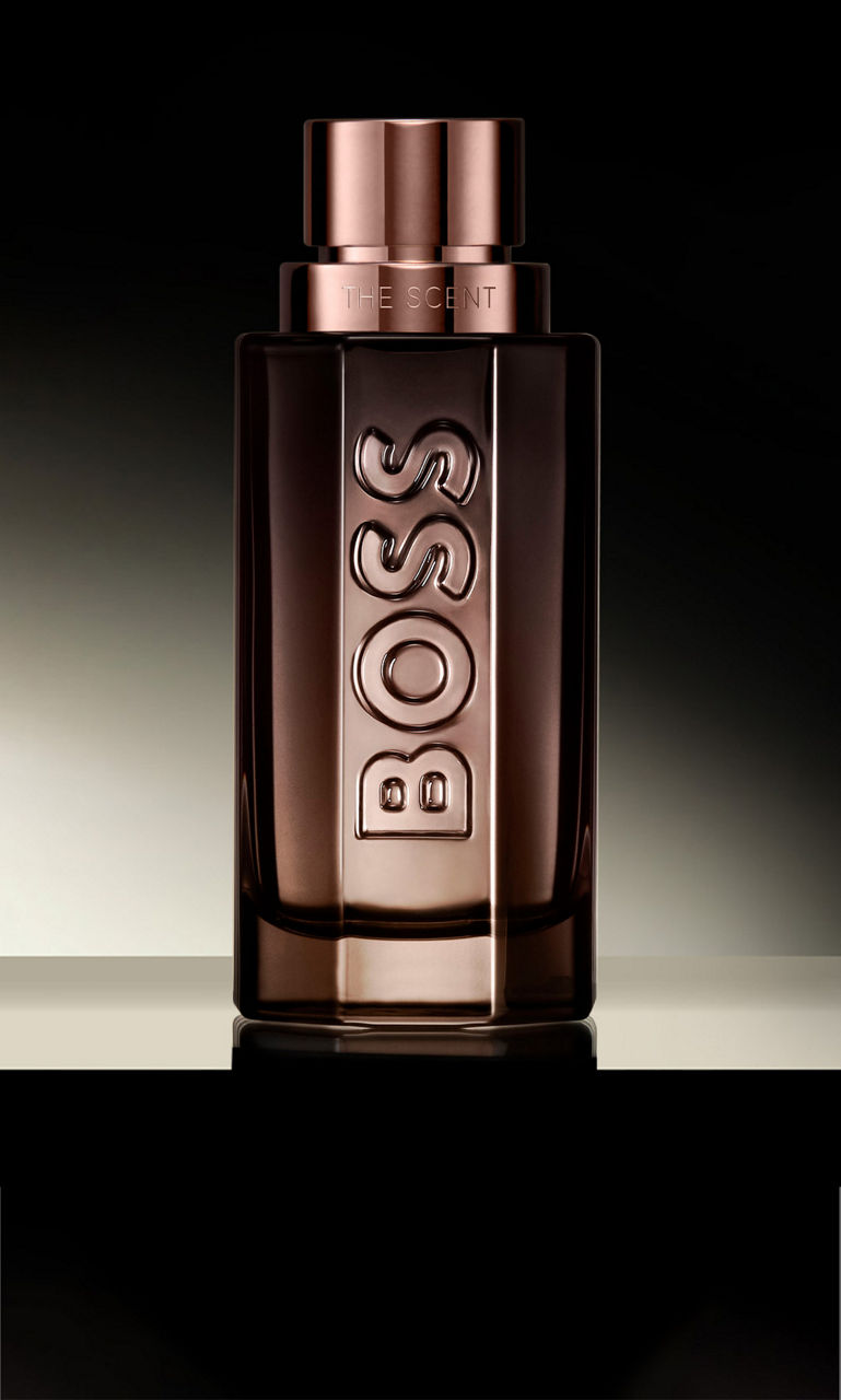 Ein Bild vom BOSS The Scent Parfum for Him, einem Duft für Partys