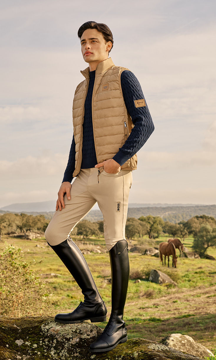 남성 의류와 승마 액세서리로 구성된 새로운 BOSS 이퀘스트리언 컬렉션을 만나보세요.