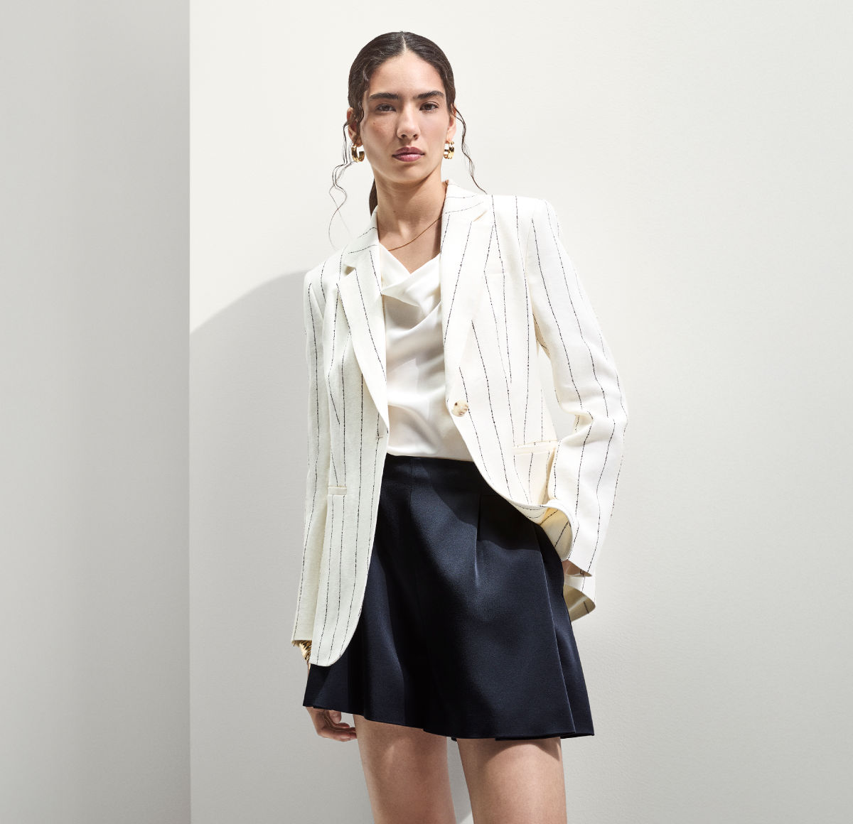 【美品】ヒューゴボス　セットアップ　スカート　アシメ　ネイビー　M ウィメンズ向けオフィスウエア | Women | HUGO BOSS