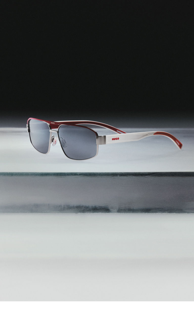 La nuova collezione di occhiali HUGO