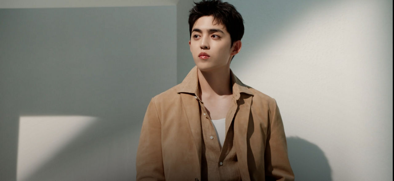 male model presenting the HUGO BOSS Spring Summer Collection 2026