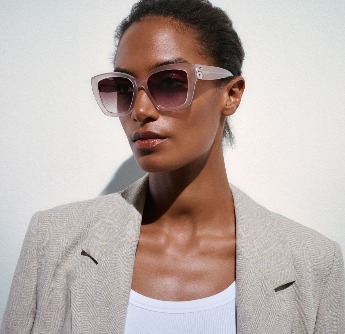 Shop zonnebrillen van BOSS voor dames 