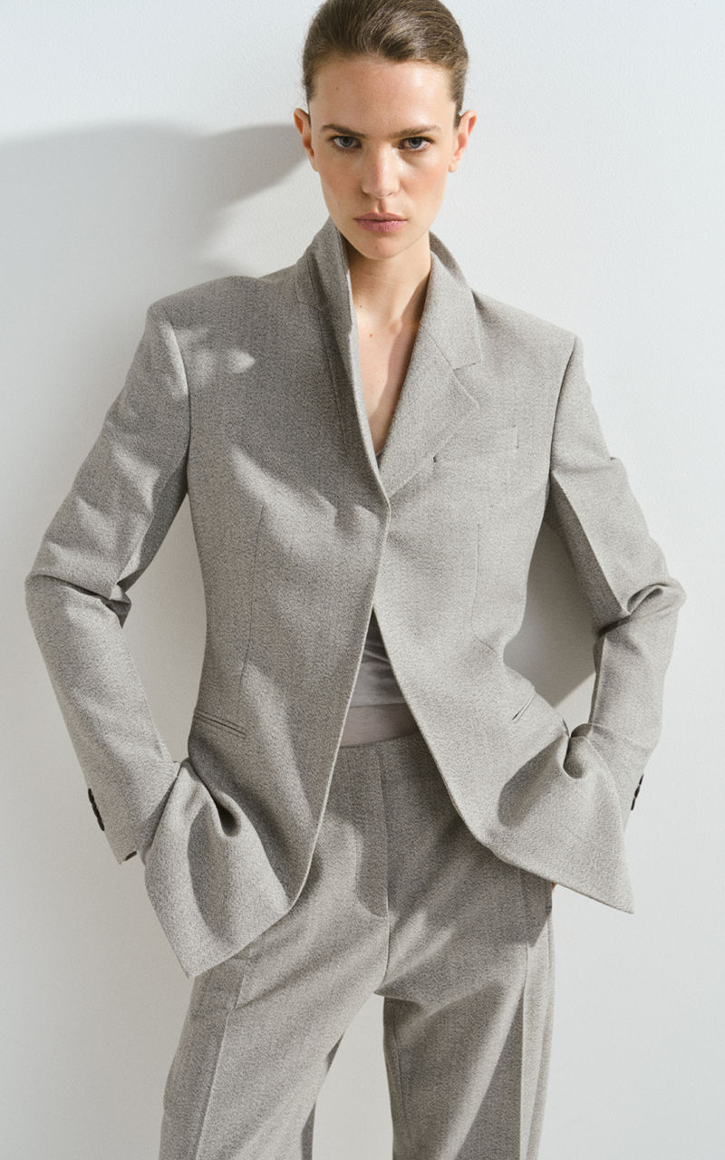 Office wear looks for women