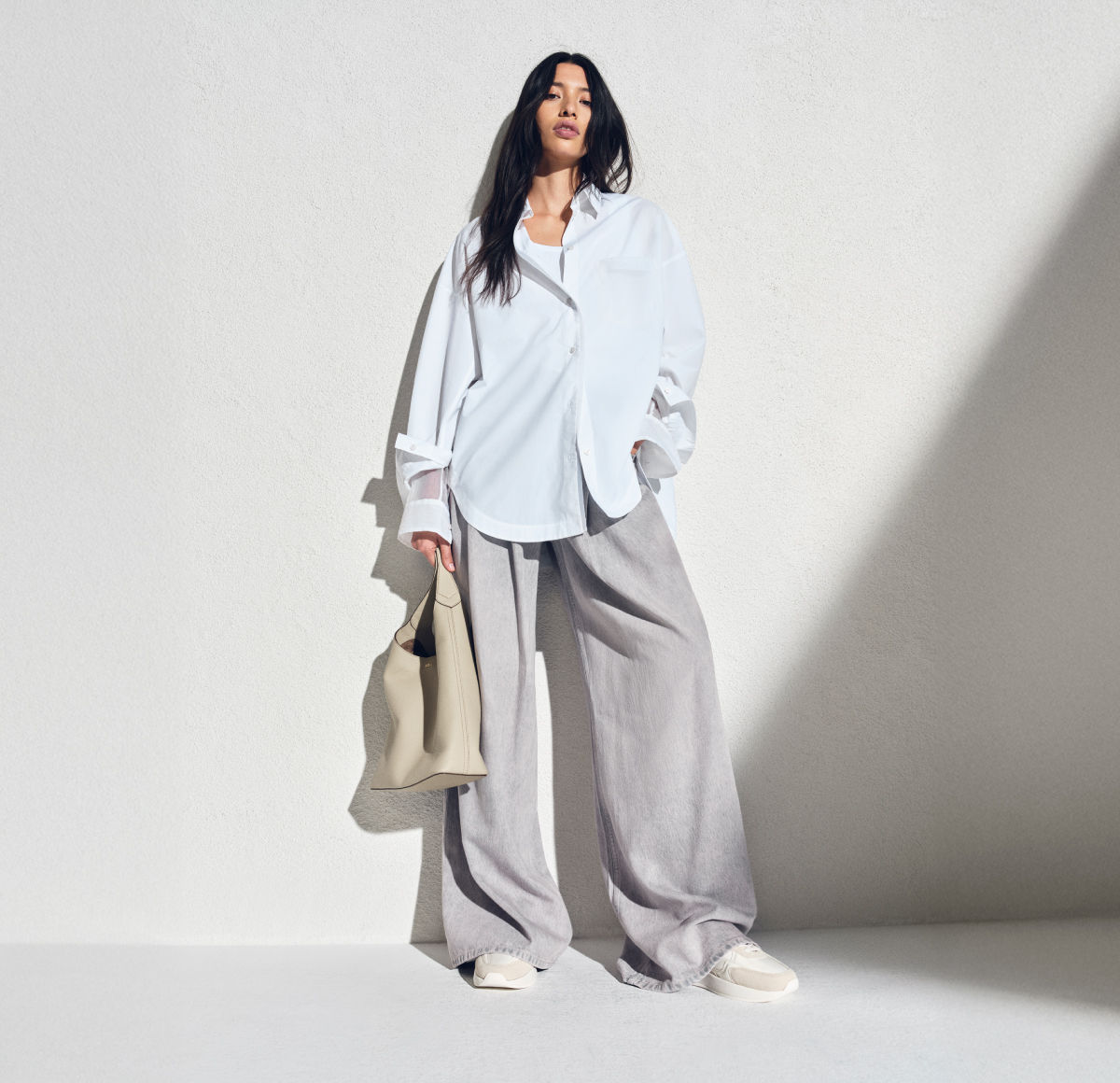 Tenue avec chemisier pour femme