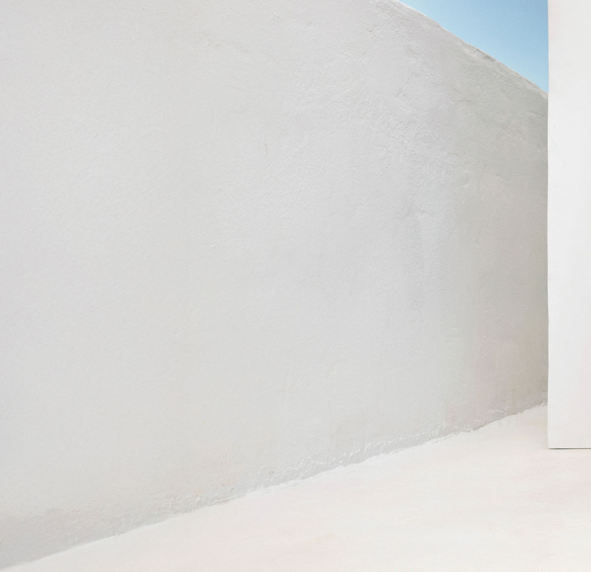 blank contours of a building