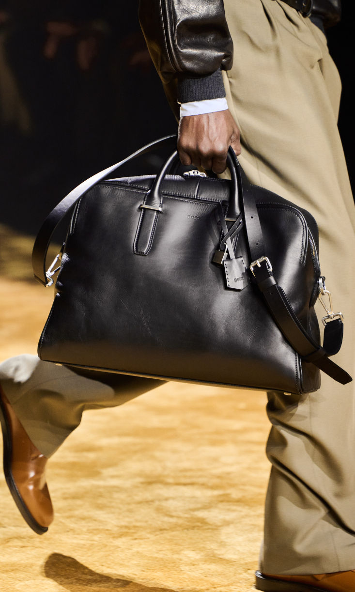 Modello BOSS visto in passerella, in esclusiva per la community