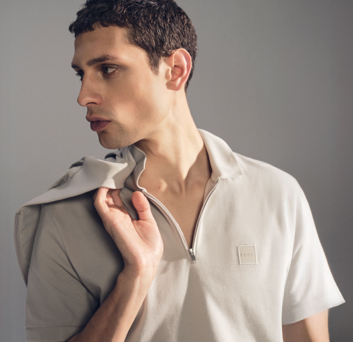 BOSS Orangeのメンズ向けカジュアルなポロシャツ