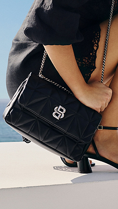 Découvrir les accessoires HUGO BOSS Femme