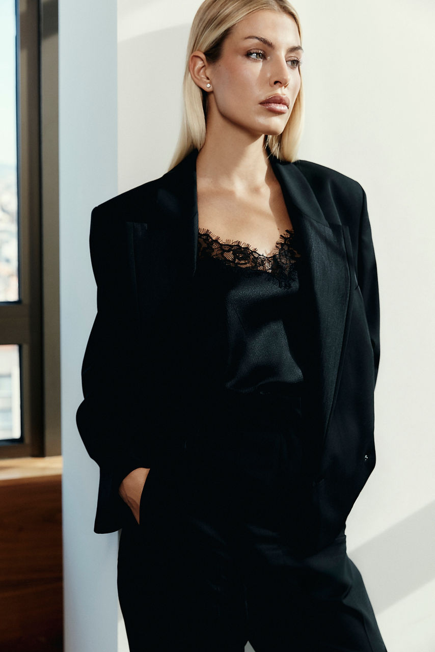 Evening and party wear styles for women