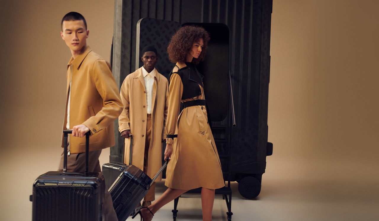 Discover HUGO BOSS selection of pieces to travel