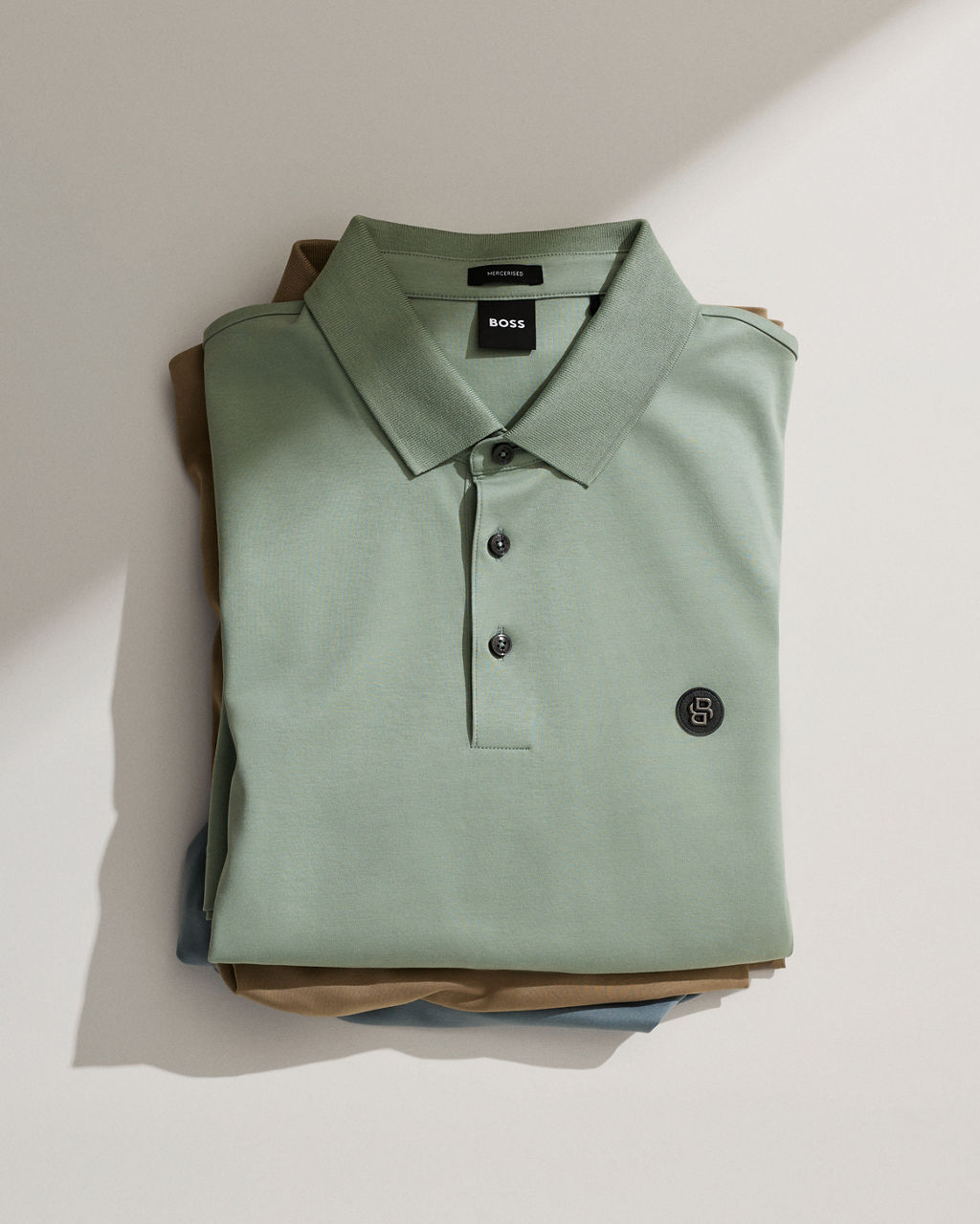 Mid-priced gifts for him