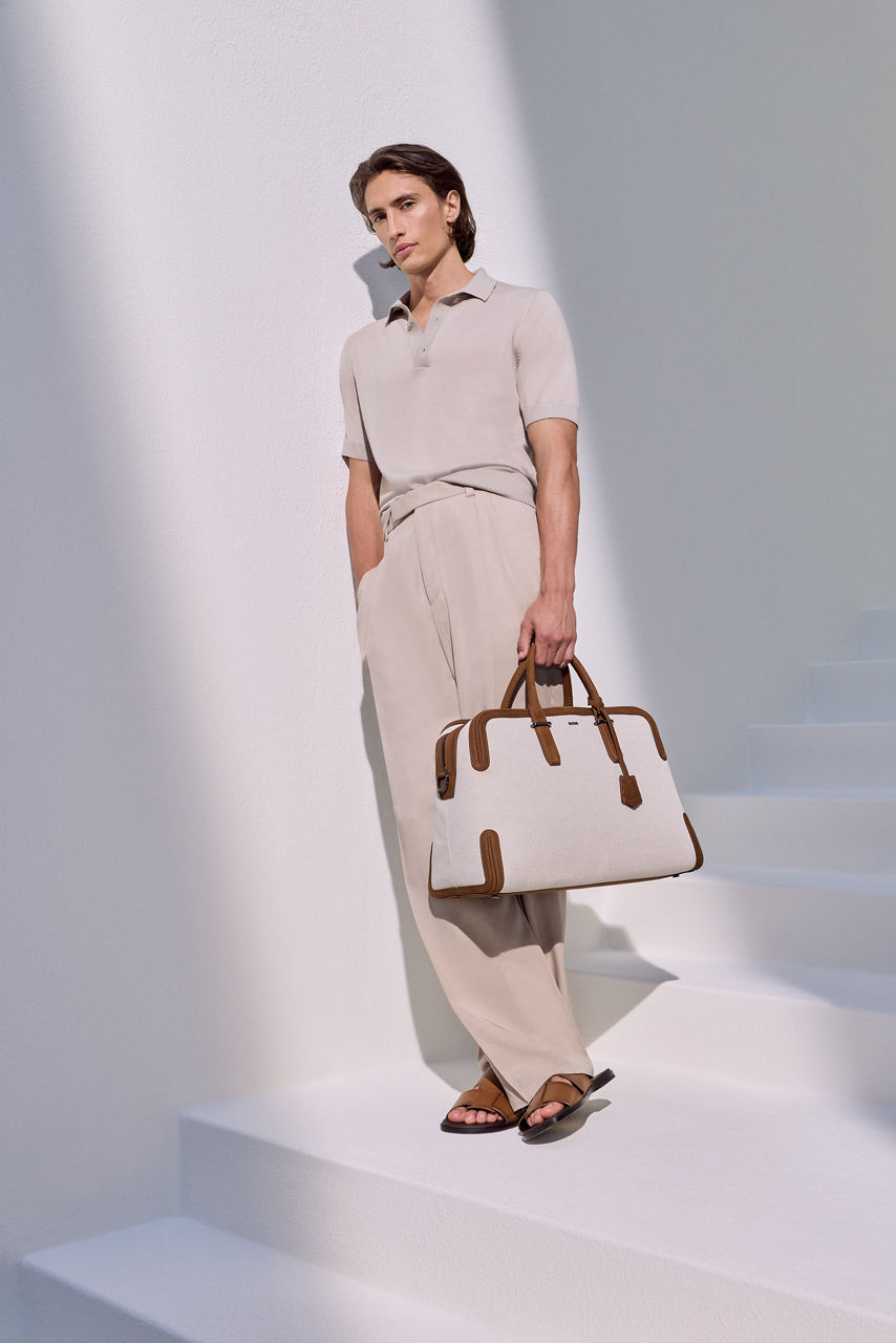 Shoppa stickat för herr från HUGO BOSS