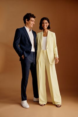 Model wearing PF22  Boss collection 