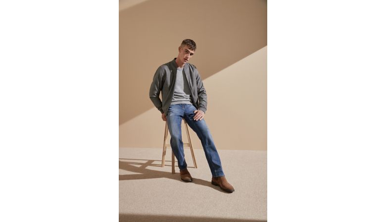 Models wearing new SR21 Boss collection 